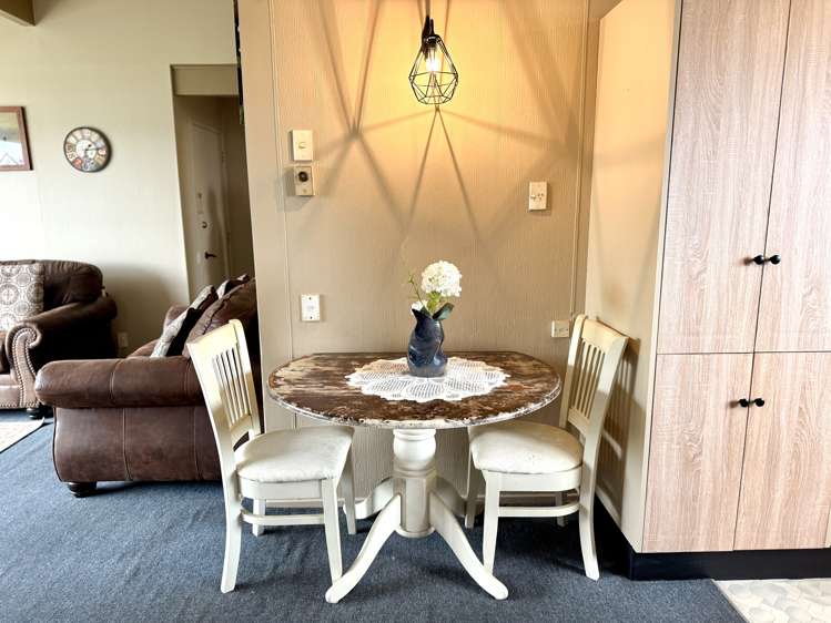 2/64 Hensley Street_3