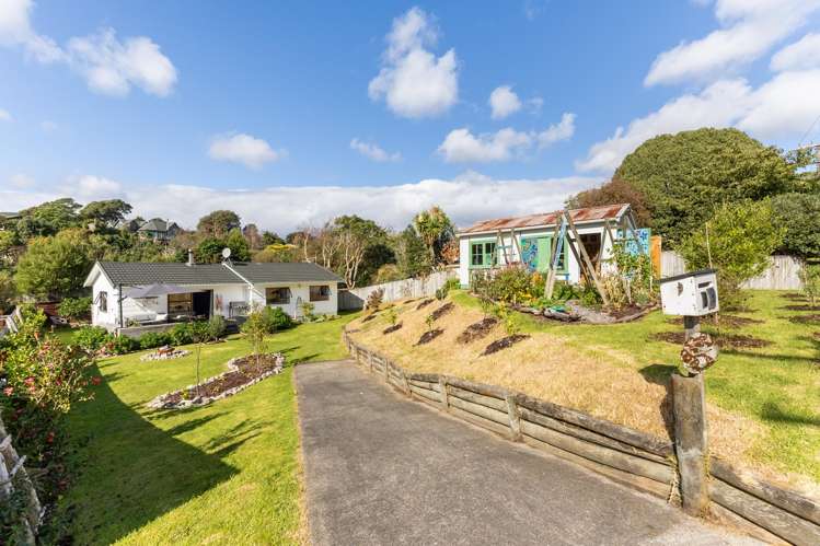 13 Forest Road Raumati South_23