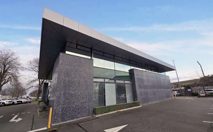 1/1 Show Place Addington_1