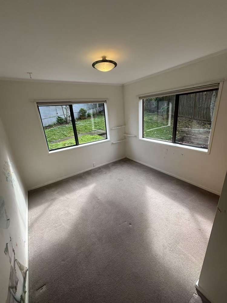 9 Greenvalley Rise Glenfield_8