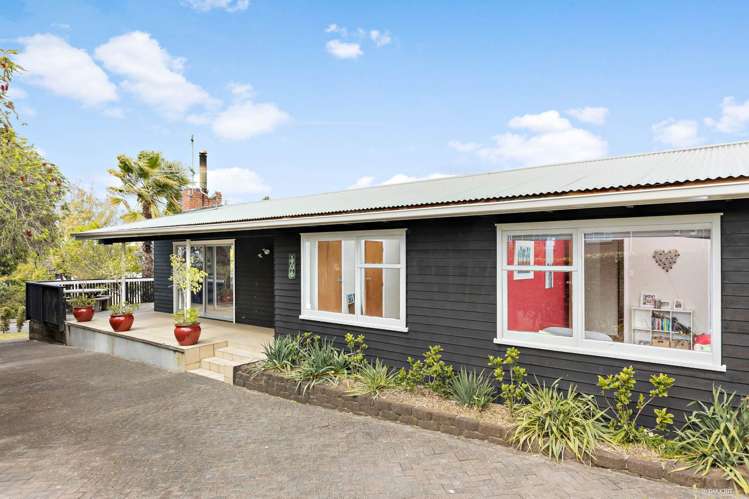 77 Willerton Avenue New Lynn_14