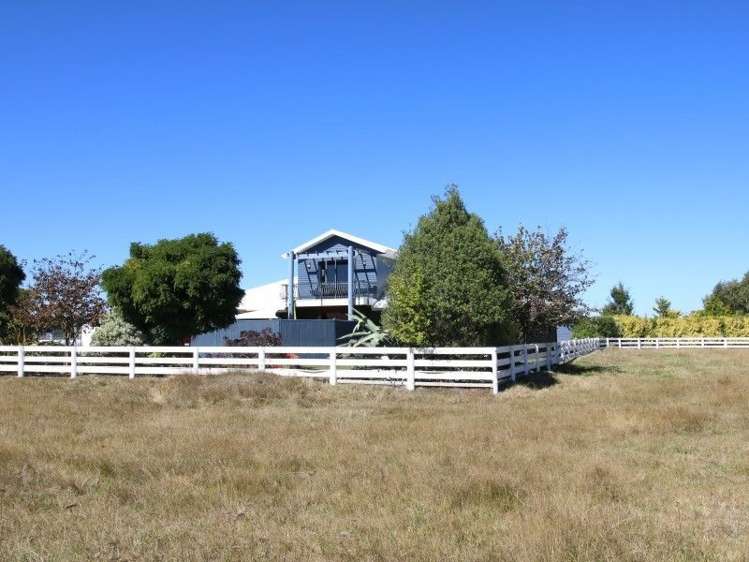 150 Racecourse Road Allenton_17