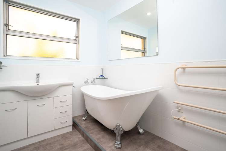 309 Avonhead Road Avonhead_21