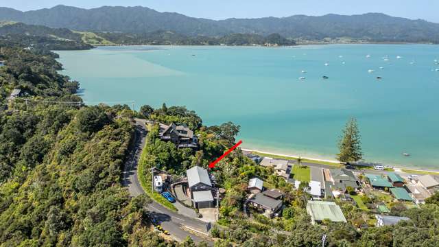 Set in the Crown of Wyuna Bay