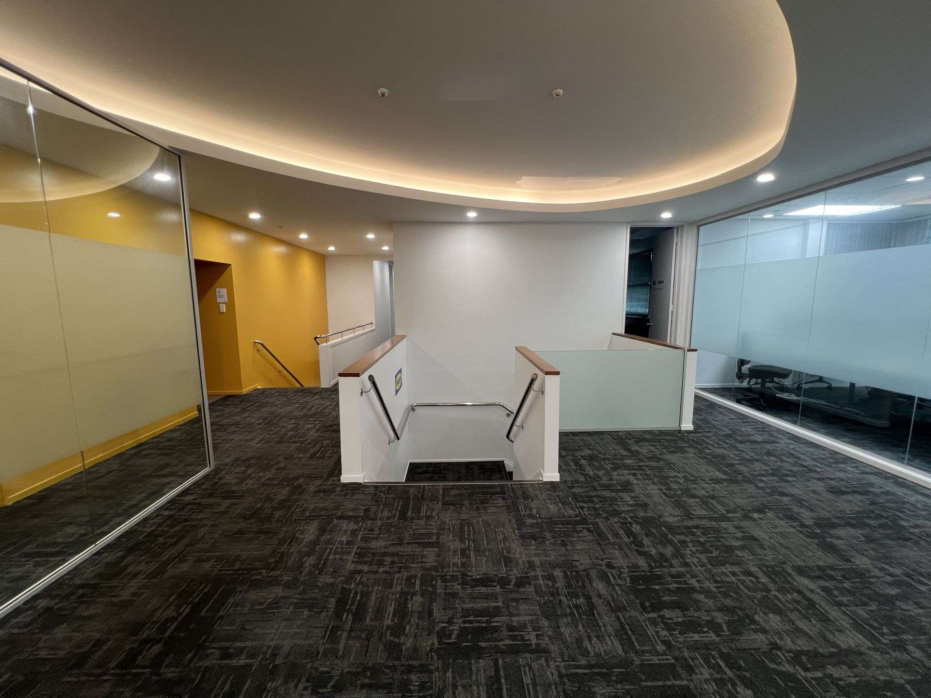 Level 1/37 Carbine Road Mount Wellington_0