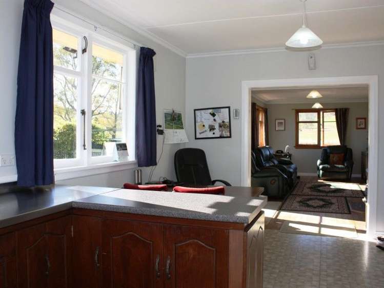 7 Cemetery Road North Clinton and Surrounds_5