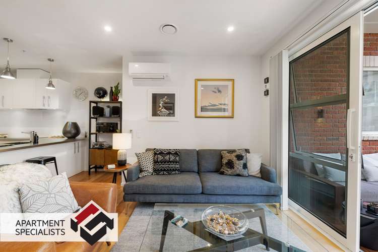 01/54g Surrey Crescent Grey Lynn_5