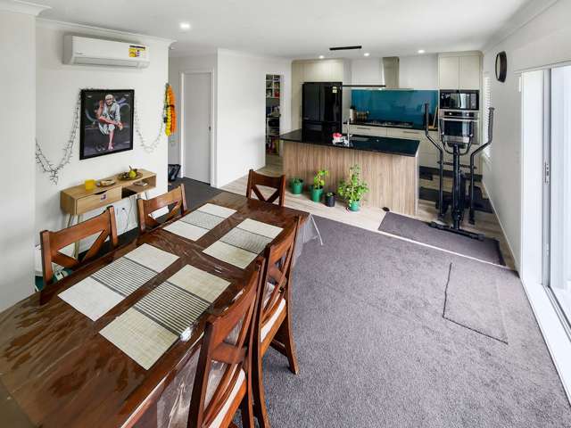 8 Taiko Place Porirua_4