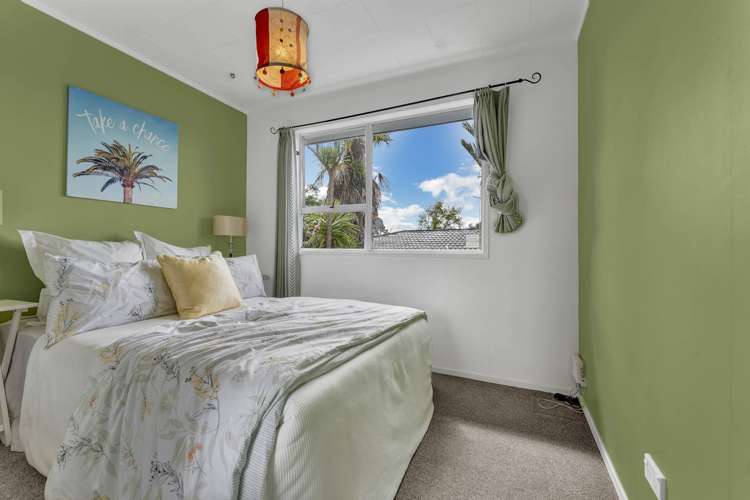 19 Aquarius Avenue Glen Eden_15