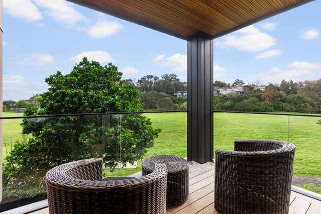 2/53 Regina Street Westmere_1