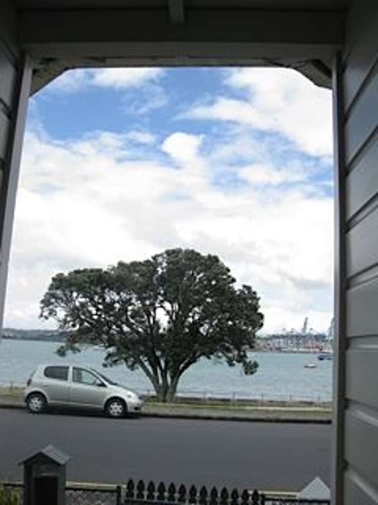 30 Queens Parade Devonport_3