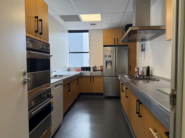 Level 9, Rear, 5 Willeston Street Wellington Central_9