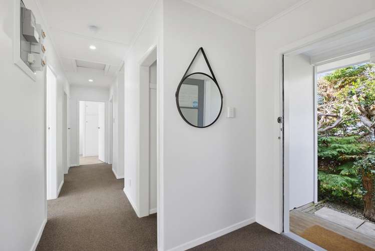 8A Frederick Street Tawa_12