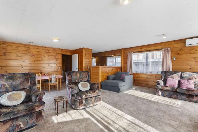 22 Rhinevale Close_5