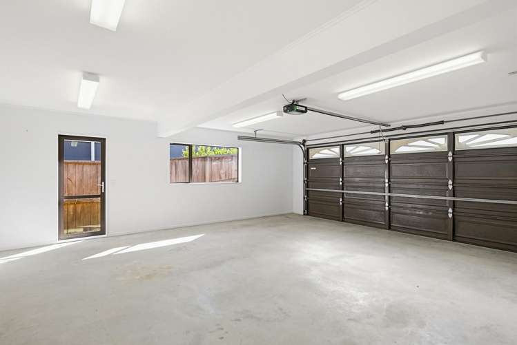 19 Derry Hill Churton Park_19