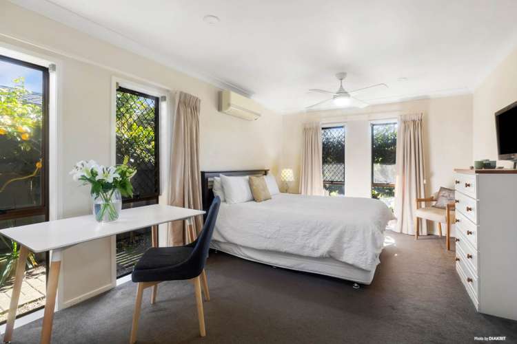 19 Vivian Wilson Drive Eastern Beach_7