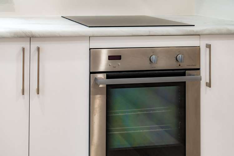 91 Broadway Carterton_13