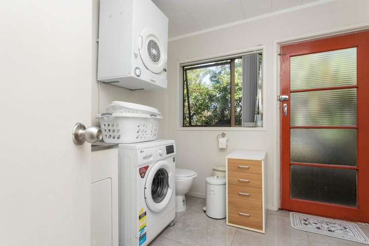 1/21 Bracken Avenue Takapuna_13