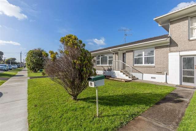 2/771 Beach Road Browns Bay_3