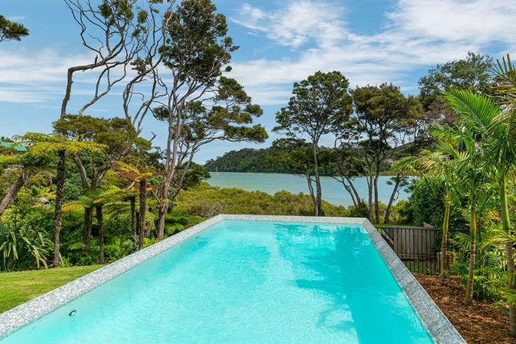 16 Kingfisher Grove Greenhithe_33