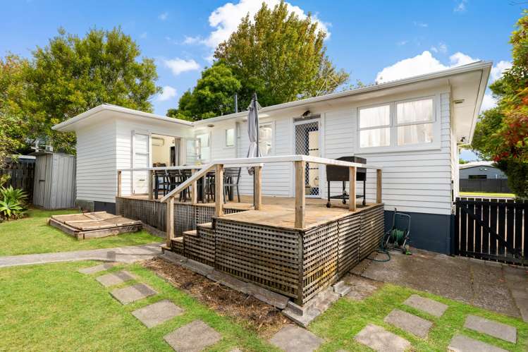 7 Bayside Avenue Te Atatu Peninsula_16