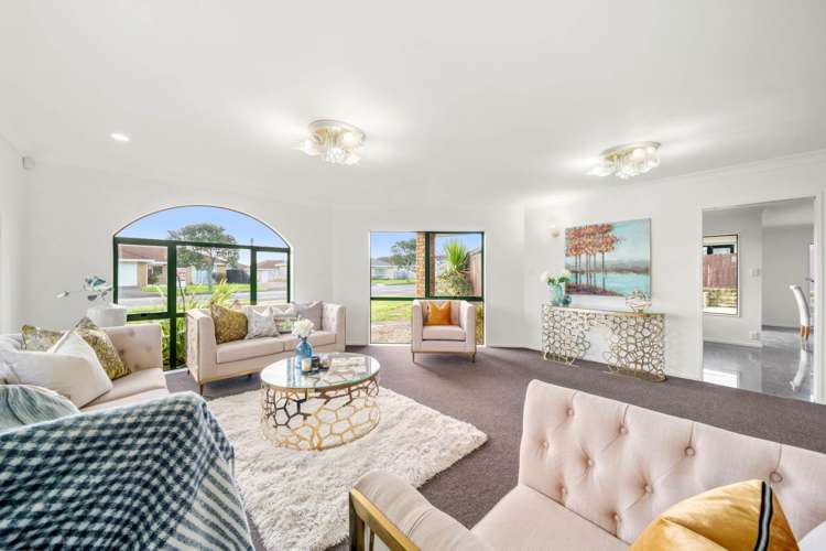 99 Moyrus Crescent East Tamaki Heights_15