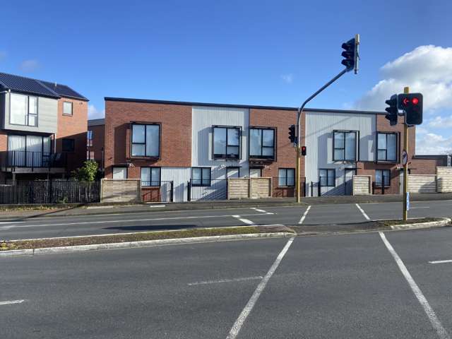 Great location tidy apartment