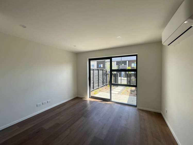 7 Selo Street Glen Eden_2