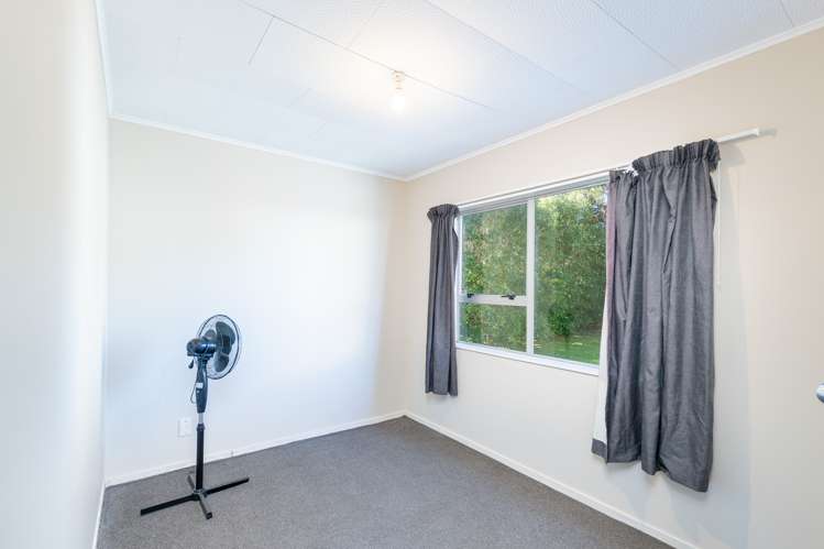 43 Levant Street Cannons Creek_7