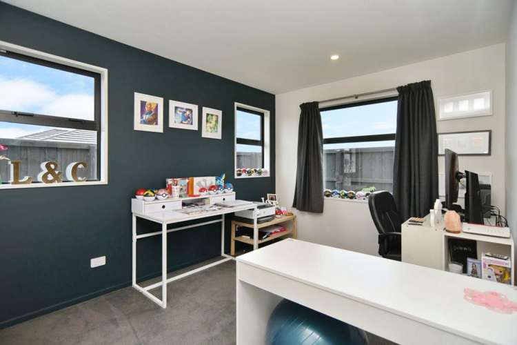 60 Quinn Crescent Woodend_13
