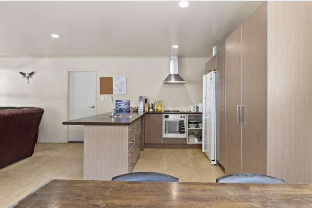 42A,C,D,E Olivine Street Boarding Houses (Room only) 11233_4