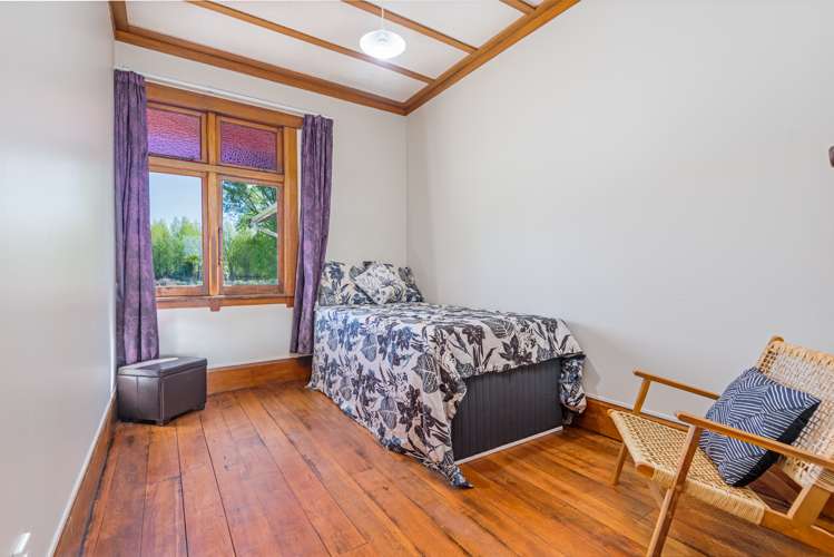 10 Barton Street Halcombe_12