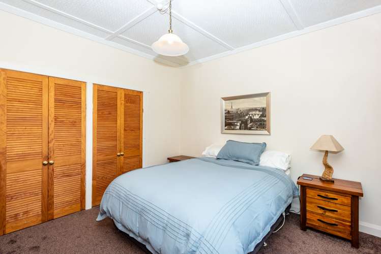 8 Iranui Road Inner Kaiti_12