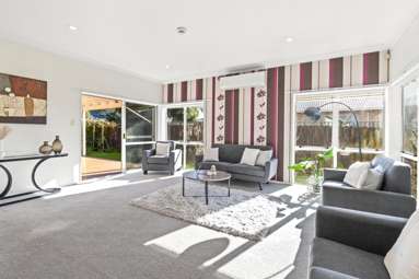 6 Aristoy Close_1