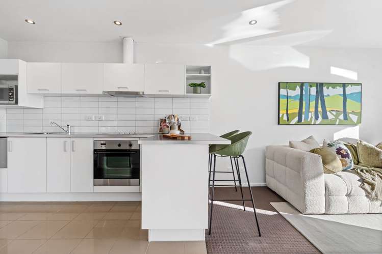 D9/60 Masons Road Oteha_4