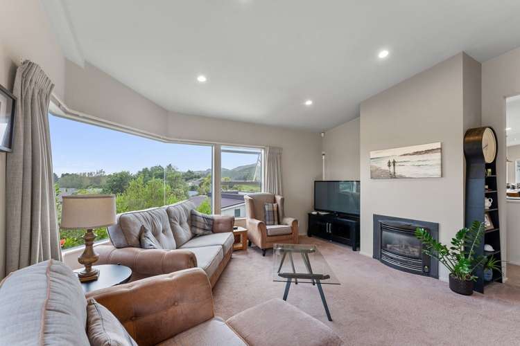 14 Charlotte Way Raumati South_0