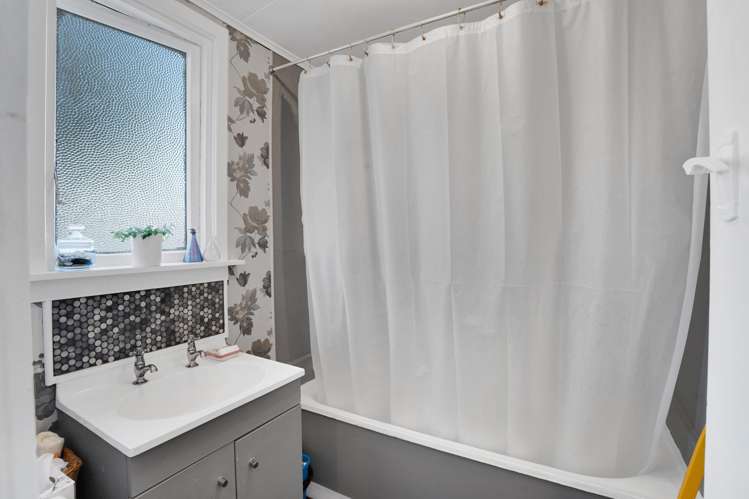 20c Gordon Street Glen Avon_21