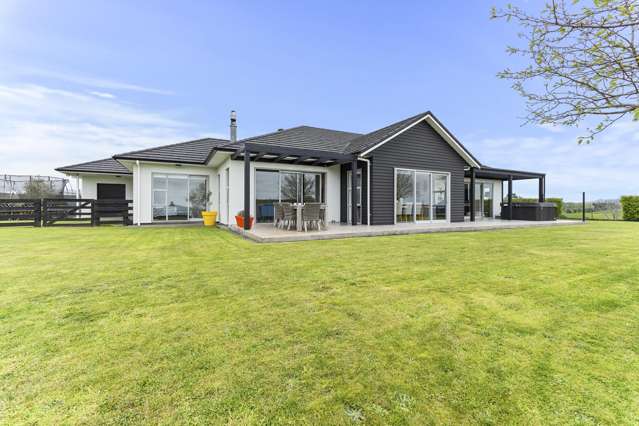 953 Upland Road Egmont Village_3