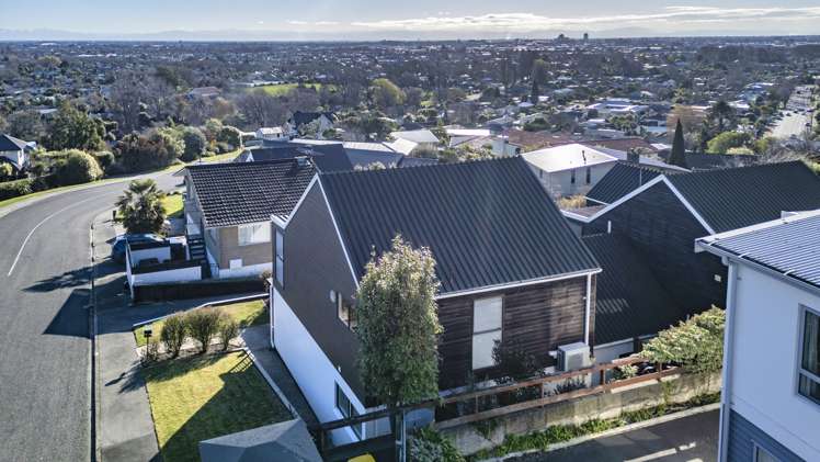 1/53 Parklands Drive Huntsbury_33