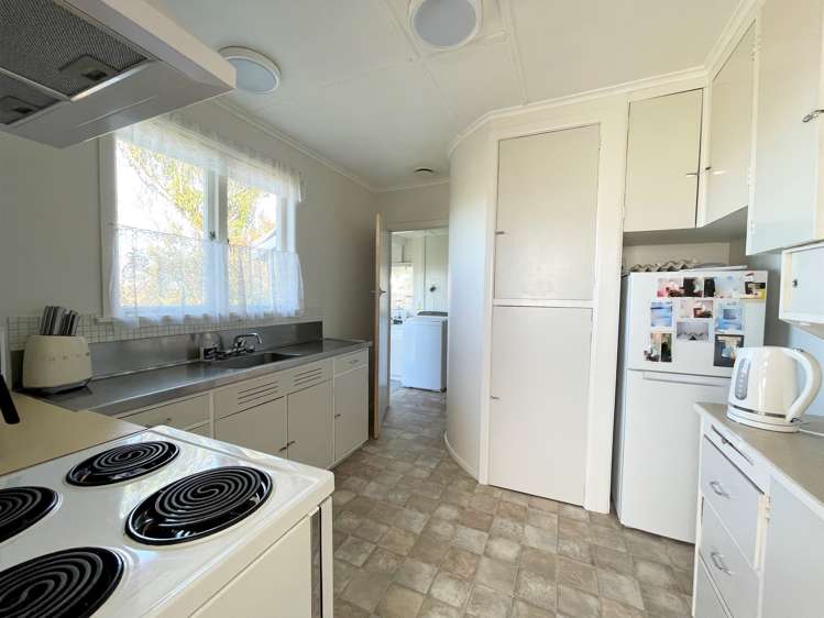 9 Blucks Road_3