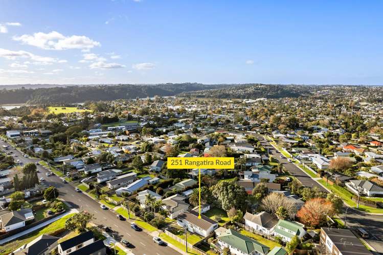 251 Rangatira Road Beach Haven_23