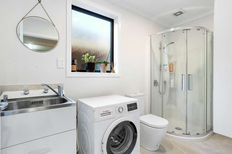 1/32 Empire Road Epsom_13