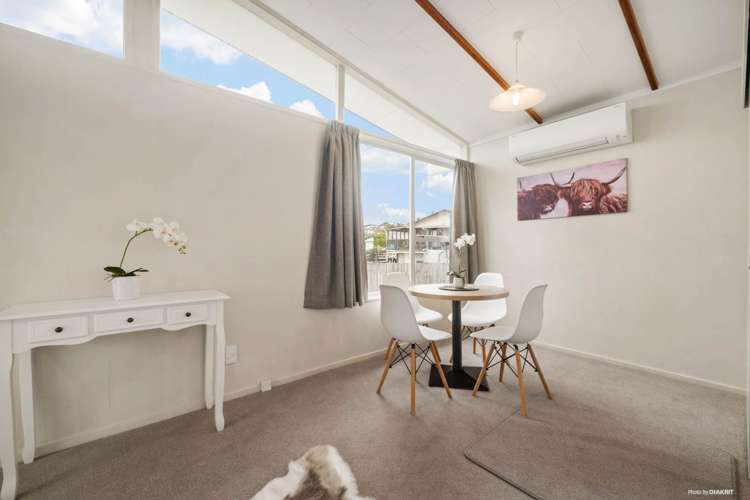 1/52a Weldene Avenue Glenfield_5