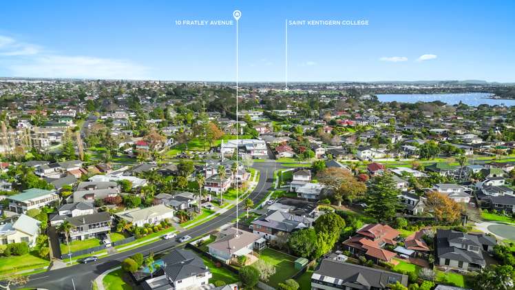 10 Fratley Avenue Farm Cove_22