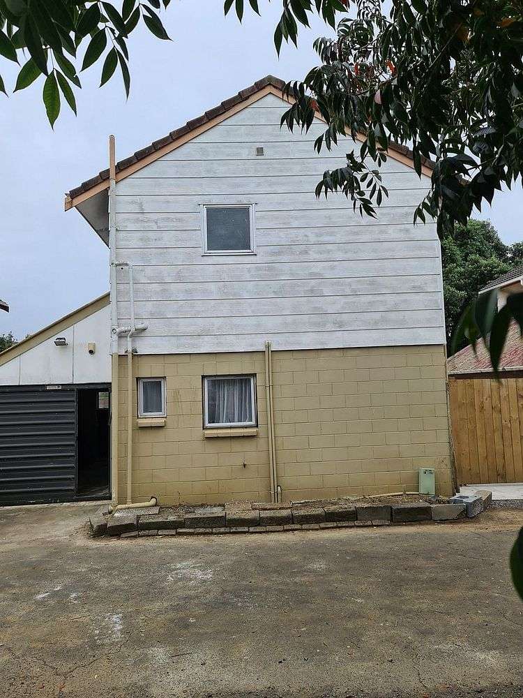 4/2 Thorn Place Papatoetoe_0