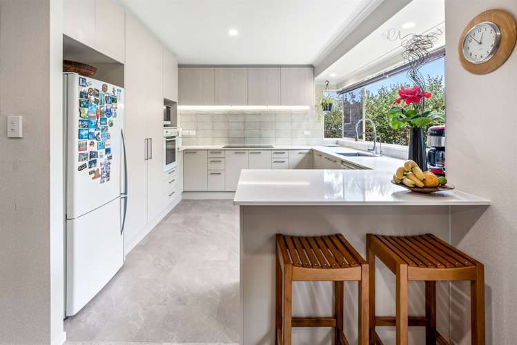 8 Landvale Court Browns Bay_6