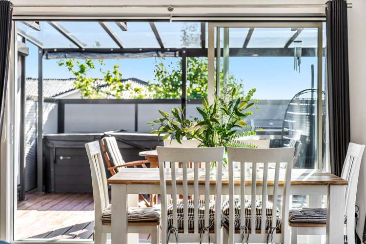 30 Raymond Grace Avenue_4