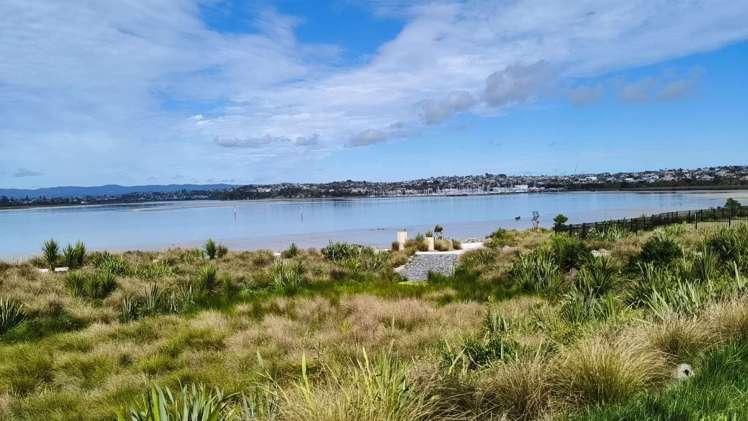 13 Sails Road_3