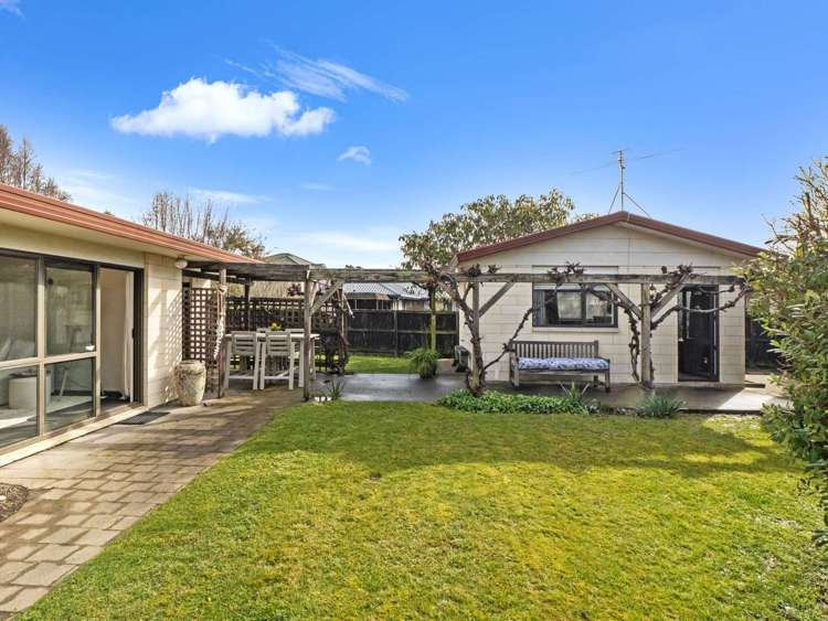 8 Dulcie Place Harewood_32