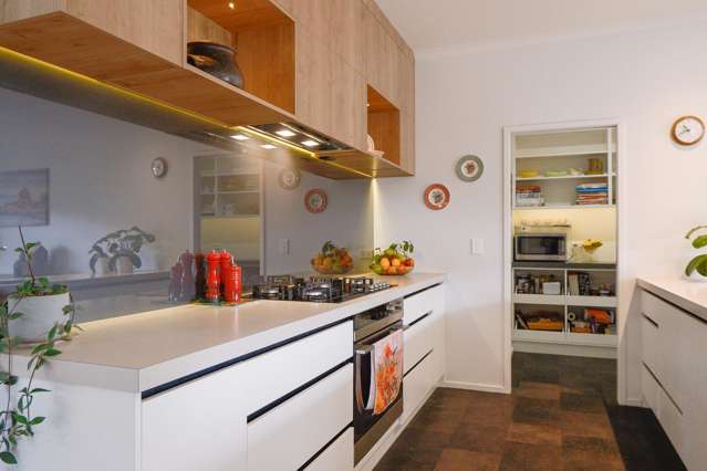 20 Devoy Drive Owhata_3